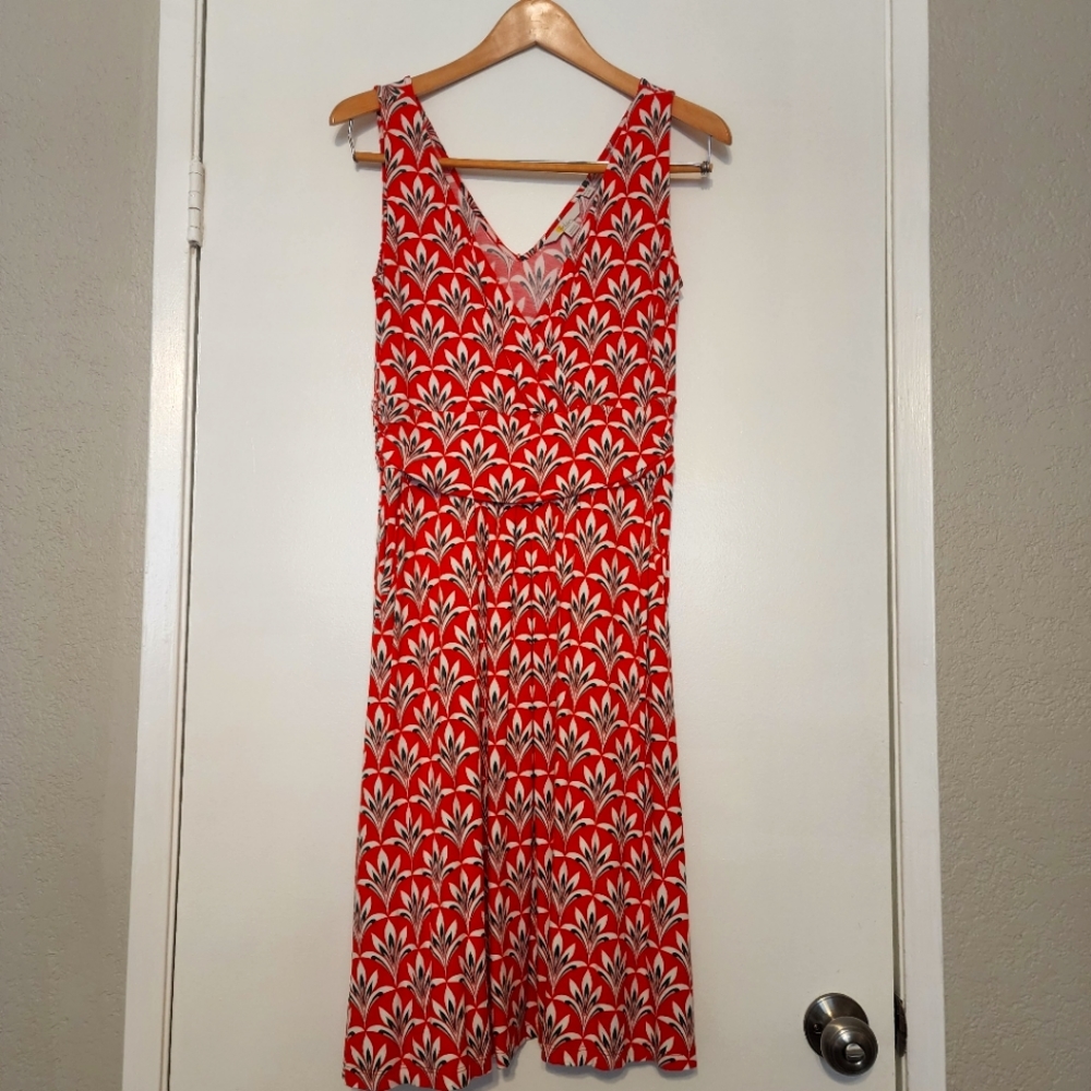Boden Size 8 Red print Plunge Empire Waist dress
